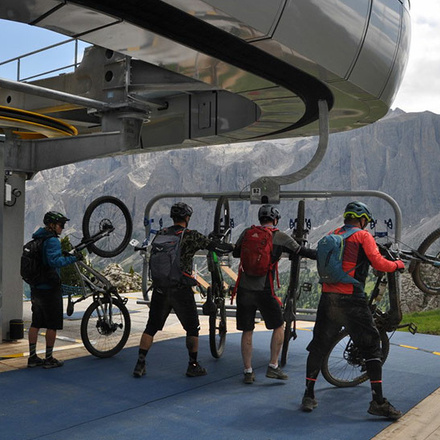 Fahrt mit Bikehalterung