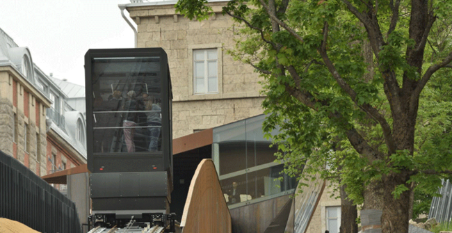 LEITNER ropeways Schraegaufzug auf Gefaengnishuegel Turku Finnland