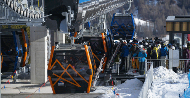 Cortina Freccia nel Cielo Cortina Freccia nel Cielo Tofana